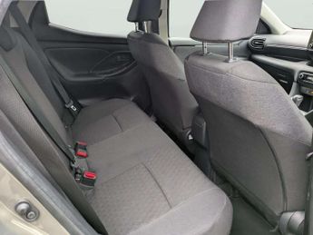 Toyota Yaris 1.5 Hybrid Design 5dr CVT