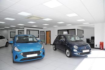 Toyota Yaris 1.5 Hybrid Design 5dr CVT