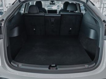 Tesla Model Y Long Range AWD 5dr Auto