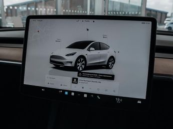 Tesla Model Y Long Range AWD 5dr Auto
