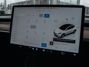 Tesla Model Y Long Range AWD 5dr Auto