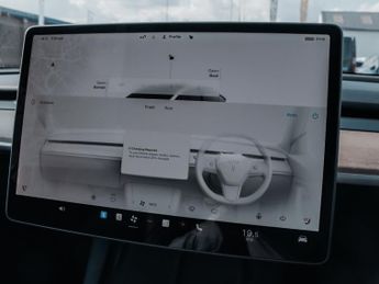 Tesla Model Y Long Range AWD 5dr Auto