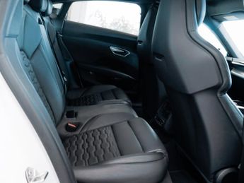 Audi E-Tron Gt 390kW Quattro 93kWh Vorsprung 4dr Auto