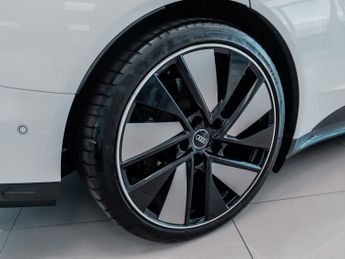 Audi E-Tron Gt 390kW Quattro 93kWh Vorsprung 4dr Auto