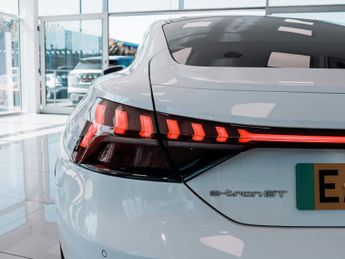 Audi E-Tron Gt 390kW Quattro 93kWh Vorsprung 4dr Auto