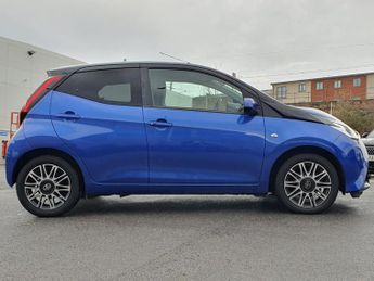 Toyota AYGO 1.0 VVT-i X-Clusiv 5dr x-shift