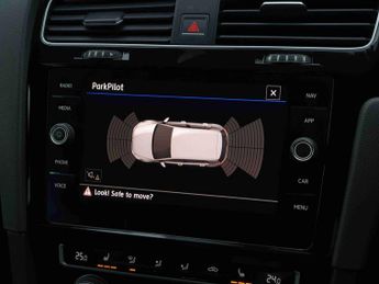 Volkswagen Golf 2.0 TSI 310 R 5dr 4MOTION DSG