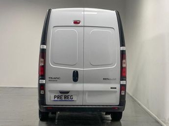 Renault Trafic LH30 E-Tech Advance L2 H2 LWB HR 52kWh Auto