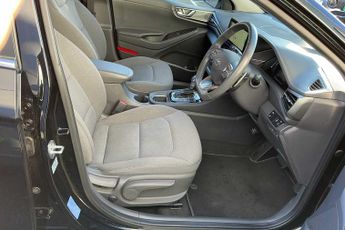 Hyundai Ioniq 1.6 GDi Hybrid Premium 5dr DCT
