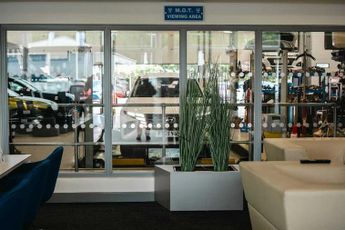 Hyundai Ioniq 1.6 GDi Hybrid Premium 5dr DCT