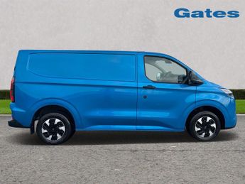 Ford Transit Custom 320 SWB Trend 65kWh 100kw / 136PS RWD Auto