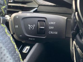 Peugeot 2008 50kWh GT Premium Auto 5dr