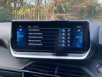 Peugeot 2008 50kWh GT Premium Auto 5dr