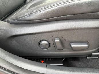 Hyundai Kona 5Dr Ultimate 1.6 GDi Hybrid Auto