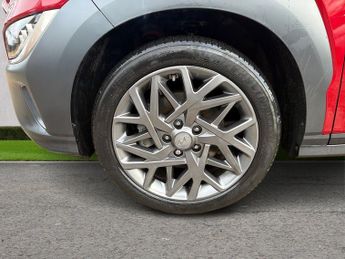 Hyundai Kona 5Dr Ultimate 1.6 Hybrid GDi Auto