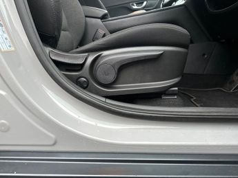 Hyundai Kona 5Dr Premium 150kW 64KWh Auto