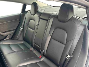 Tesla Model 3 Long Range AWD 4dr Auto