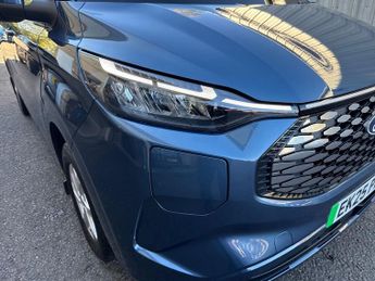 Ford Transit Custom 320 SWB Limited 65kWh 100kw / 136PS Auto