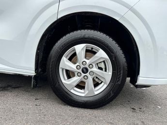 Ford Transit Custom 320 SWB Limited 65kWh 100kw / 136PS Auto