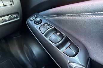 Nissan Juke 1.0 DIG-T (117ps) N-Connecta