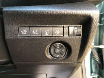 Citroen C4 50kWh Shine Plus Auto 5dr (7.4kW Charger)