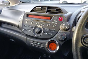 Honda Jazz 1.4 i-VTEC ES Plus 5dr CVT