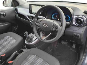 Hyundai i10 1.0 [63] Premium 5dr Auto [Nav]