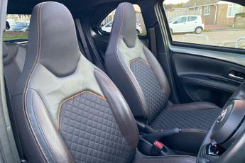 Toyota Aygo X 1.0 VVT-i Limited Edition (Canvas Roof) Hatchback 5dr Petrol x-s