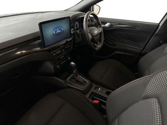 Ford Focus Estate ST-Line 1.0 MHEV 155PS Auto