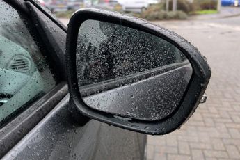 Nissan Juke 1.0 DiG-T 114 N-Connecta 5dr DCT