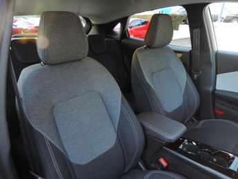 Ford Puma 123kW Select 43kWh 5dr Auto