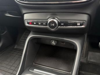 Volvo XC40 5Dr Inscription 1.5 PHEV T4 Recharge Auto