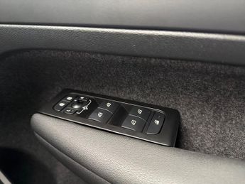 Volvo XC40 5Dr Inscription 1.5 PHEV T4 Recharge Auto