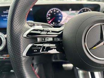 Mercedes-Benz GLA Class Mercedes GLA 200 5Dr AMG Line Executive 1.3 Hybrid Auto