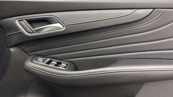 MG HS 1.5 T-GDI PHEV Trophy 5dr Auto