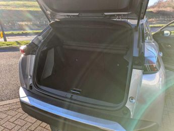 Peugeot 2008 100kW Allure Premium+ 50kWh 5dr Auto