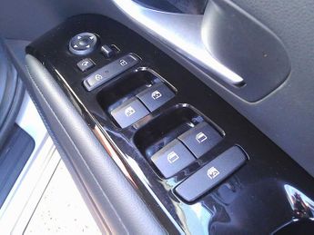 Hyundai Tucson 1.6 TGDi Hybrid 230 SE Connect 5dr 2WD Auto