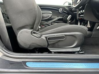 MINI HATCHBACK Cooper S 3Dr Classic Premium 2.0 Auto