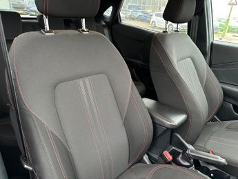 Ford Puma 5Dr ST-Line 1.0 MHEV 125PS Auto