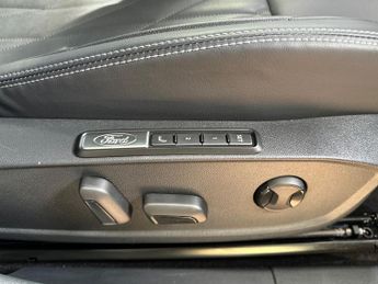 Ford Explorer 5Dr Premium Extended Range 2WD Auto