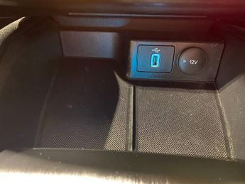 Ford Focus 1.5 Turbo EcoBoost (182PS) 8 spd Automatic ST-Line X 5dr.