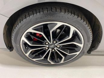 Ford Focus 1.5 Turbo EcoBoost (182PS) 8 spd Automatic ST-Line X 5dr.