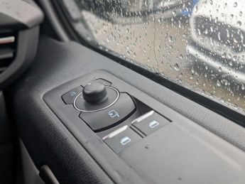 Ford Tourneo Custom Titanium X 65kWh 160kw / 218PS 1 Speed Automatic Bus M1 RWD 340 