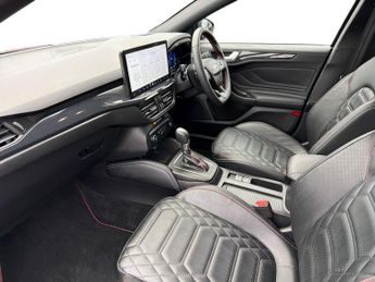 Ford Focus Estate ST-Line Vignale 1.0 MHEV 155PS Auto