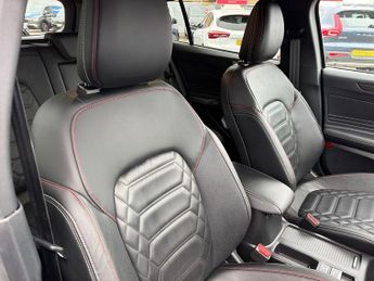 Ford Focus Estate ST-Line Vignale 1.0 MHEV 155PS Auto