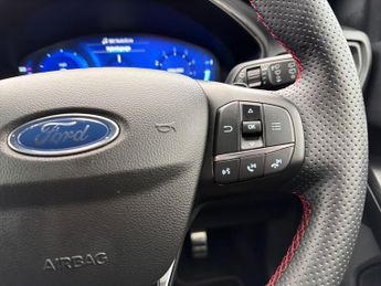 Ford Focus Estate ST-Line Vignale 1.0 MHEV 155PS Auto