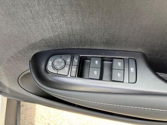 Byd Dolphin 5Dr Comfort 150kW 60.4kWh Auto