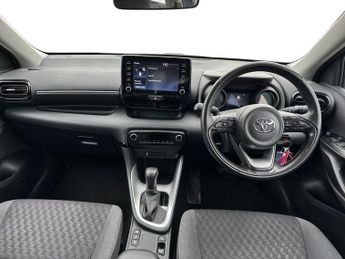 Toyota Yaris 5Dr Design 1.5 Hybrid Auto