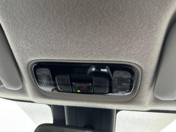 Toyota Yaris 5Dr Design 1.5 Hybrid Auto