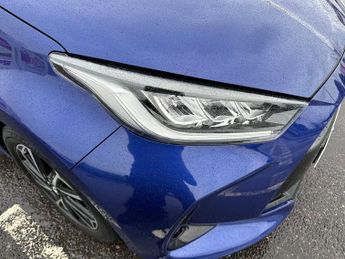 Toyota Yaris 5Dr Design 1.5 Hybrid Auto